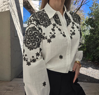 Blusa Bordada "CARACAS"