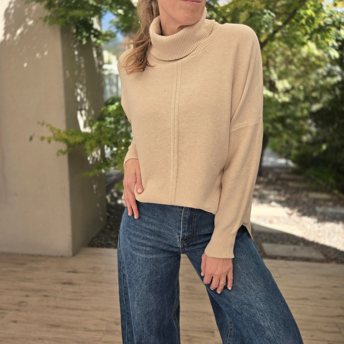 Sweater/Beatle  "CARLA"