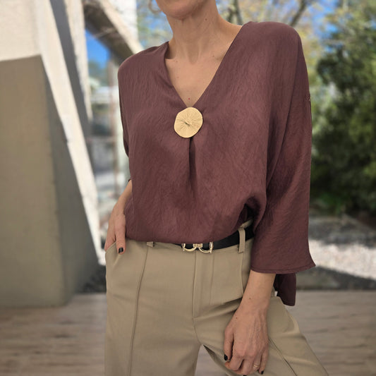 Blusa + Prendedor "REGINA"
