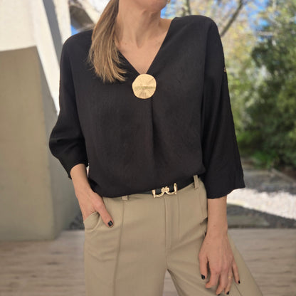 Blusa + Prendedor "REGINA"